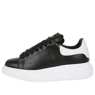 Alexander Mcqueen (wmns)  Oversized Sneaker 'black White'