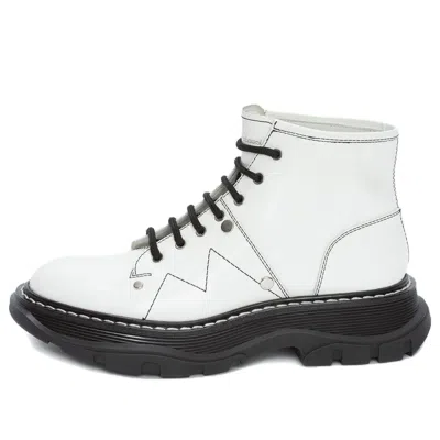 ALEXANDER MCQUEEN (WMNS) ALEXANDER MCQUEEN TREAD SLICK BOOT 'IVORY BLACK'