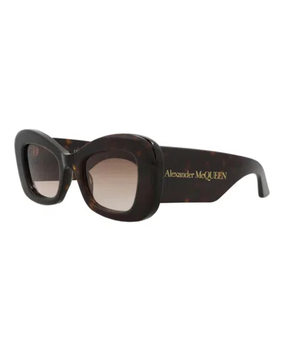 Pre-owned Alexander Mcqueen Women's  Cat Eyeframe Recycled Acetate Sunglasses In Havana Havana Brown (am0434s/3