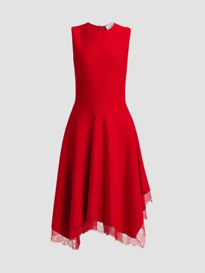 Alexander Mcqueen Lace-trimmed Jersey Midi Dress In Red