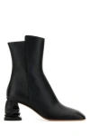 Alexander Mcqueen Leather Boots Crush In Black