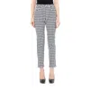 Alexander Mcqueen Women's Dogtooth Jeans In White/blue