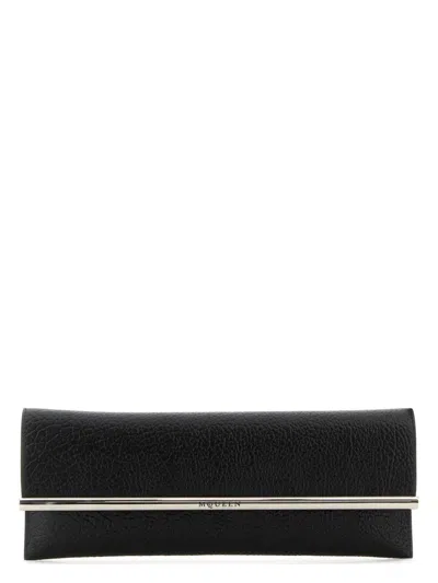 ALEXANDER MCQUEEN WOMEN'S LEATHER CROSS B-LONG CLUTCH