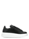Alexander Mcqueen Round Head Lacing Low-cut Casual Sneakers In Black