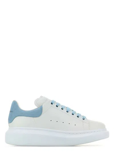 ALEXANDER MCQUEEN WOMEN'S OVERSIZED LACE UP SNEAKERS