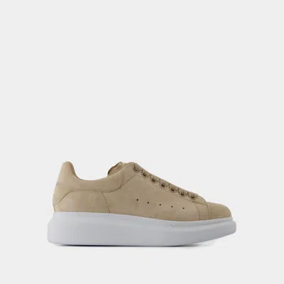 ALEXANDER MCQUEEN WOMEN'S OVERSIZED SNEAKERS