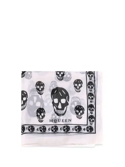 ALEXANDER MCQUEEN ALEXANDER MCQUEEN WOMEN SILK SKULL SCARF