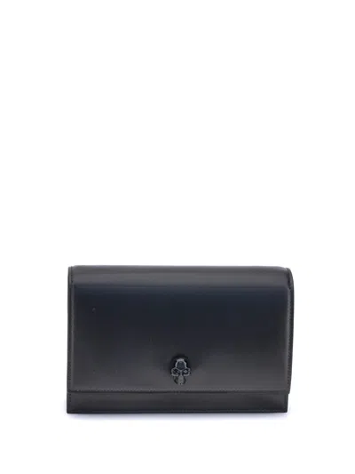 Alexander Mcqueen Women Skull Shoulder Bag In Black