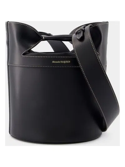 Alexander Mcqueen Women's The Bucket Bow Bag In Black