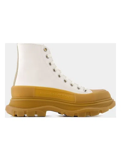 ALEXANDER MCQUEEN WOMEN'S TREAD ANKLE BOOTS