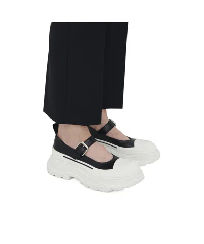 ALEXANDER MCQUEEN ALEXANDER MCQUEEN BUCKLE DETAILED MARY JANES