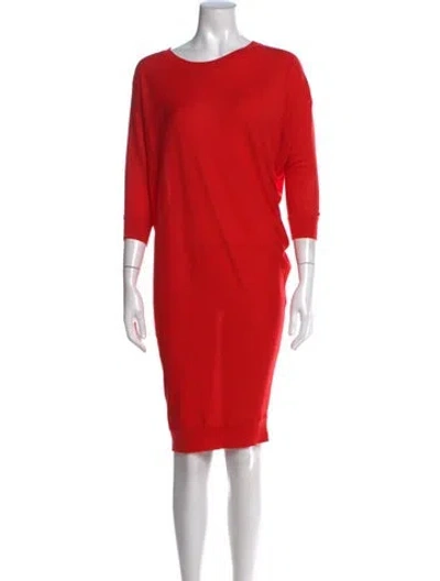 Pre-owned Alexander Mcqueen Wool Knee-length Dress In Red