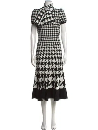 Pre-owned Alexander Mcqueen Wool Midi Length Dress In White