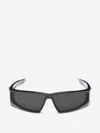 Alexander Mcqueen Geometric Frame Sunglasses In Black