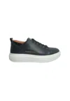 Alexander Smith Men's Shoes  Sneakers Cambridge Man, White Black In White