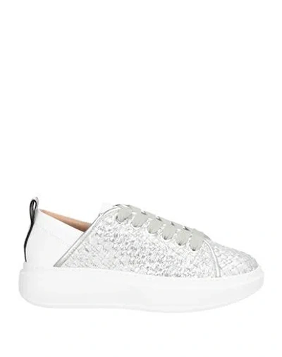 Alexander Smith Woman Sneakers Silver Size 8 Leather, Textile Fibers In White