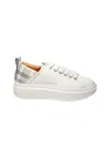 Alexander Smith Women's Shoes  Wembley Woman-white Silver In White