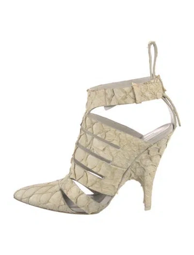 Pre-owned Alexander Wang Fish Skin Animal Print Pumps In White