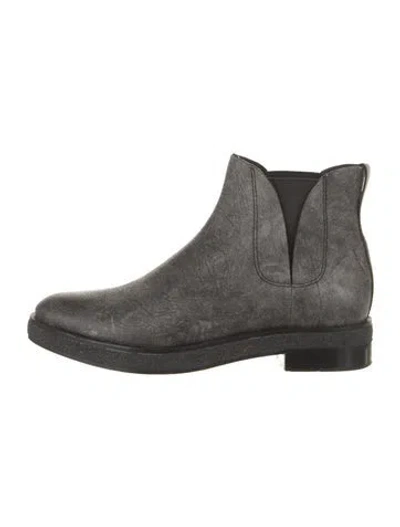 Pre-owned Alexander Wang Leather Chelsea Boots In Neutral