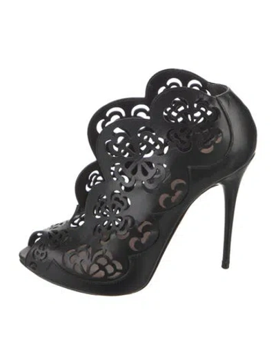 Pre-owned Alexander Wang Leather Floral Print Pumps In Black