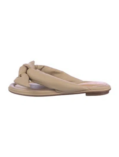 Pre-owned Alexandre Birman Leather Bow Accents Slides In Neutral