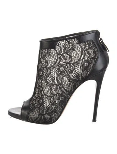 Pre-owned Alexandre Birman Leather Lace Pattern Pumps In Black