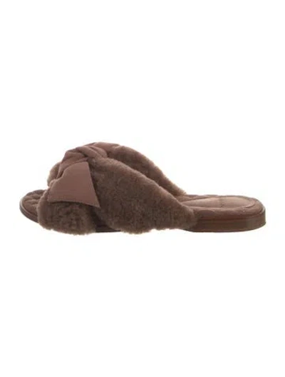 Pre-owned Alexandre Birman Shearling Bow Accents Slides In Neutral