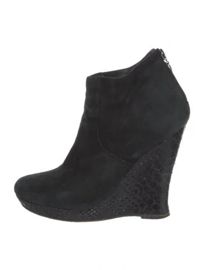 Pre-owned Alexandre Birman Suede Pumps In Black