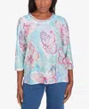 Alfred Dunner Petite Classics Butterfly Crewneck Three Quarter Sleeves Top In Multi Pink
