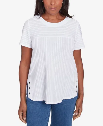 Alfred Dunner Petite Classics Solid Textured Short Sleeve T-shirt In White