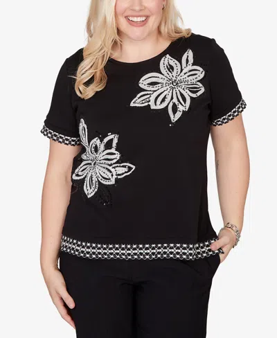 Alfred Dunner Petite Crowd Pleaser Flower Sequin Lace Border T-shirt In Black