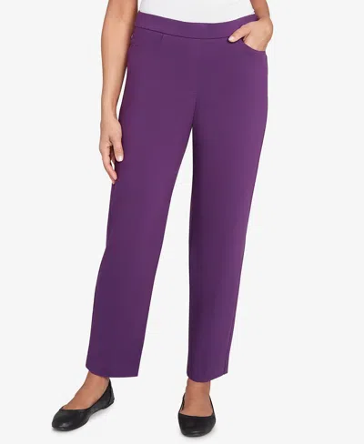 ALFRED DUNNER PETITE FITTED STRETCH SHORT PANTS