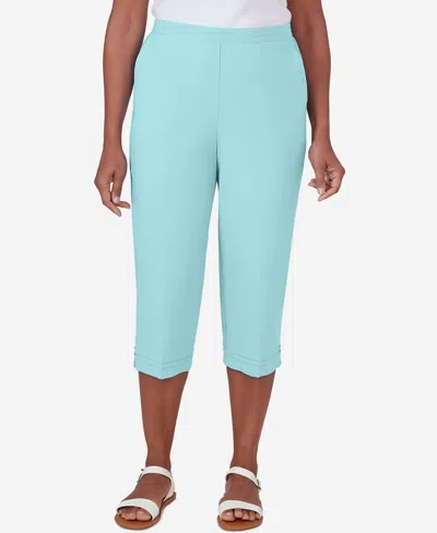 Alfred Dunner Petite Hyannisport Pull-on Capri Pant In Seafoam