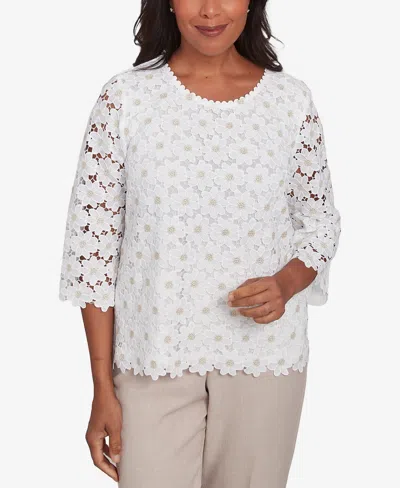 Alfred Dunner Petite Kensington Gardens Daisy Woven Lace Crew Neck Top In Ivory