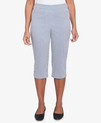 Alfred Dunner Petite Land Of The Free Striped Cuffed Clamdigger Pants In Blue