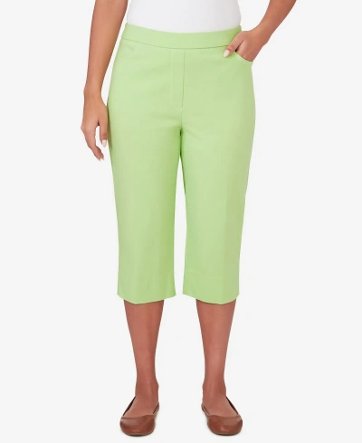 Alfred Dunner Women's Miami Beach Miami Clam Digger Pull-on Pants In Kiwi