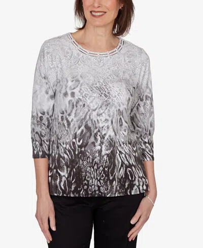 Alfred Dunner Petite Mono Ombre Animal Print Top In Gray