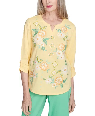 Alfred Dunner Petite Rise Shine Sunny Floral Embroidered Split Neck Top In Lemon