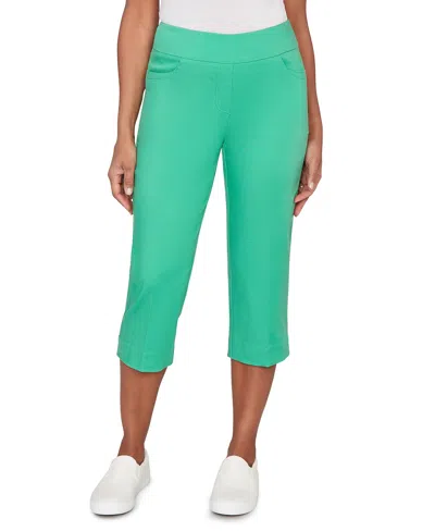 Alfred Dunner Petite Smooth Waist Easy Pull-on Capri Pants In Green