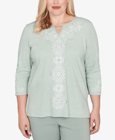Alfred Dunner Petite Stockbridge Classic Fit Soft Embroidered Pattern Top In Green