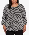 Alfred Dunner Plus Size Jet Setter Animal Houndstooth Top With Necklace In Black