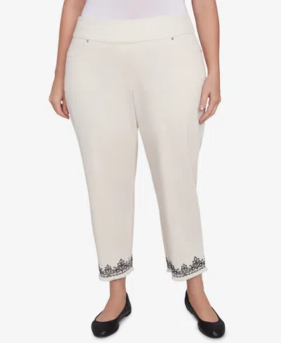 Alfred Dunner Plus Size Natural Instinct Classic Cuffed Medallion Pull On Ankle Pants In White