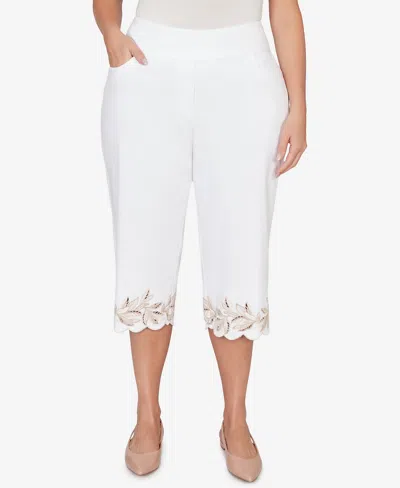 Alfred Dunner Plus Size Natural Wonder Leaf Cut Out Super Stretch Denim Capri Pants In White