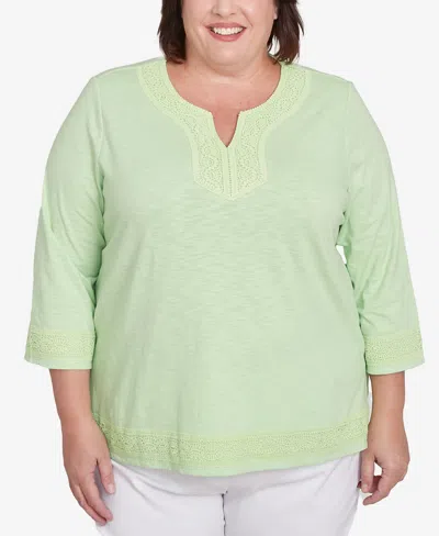 ALFRED DUNNER PLUS SIZE PARROT CAY SOLID SPLIT NECK LACE TRIM TOP