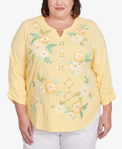 Alfred Dunner Plus Size Rise And Shine Sunny Floral Embroidered Split Neck Top In Lemon