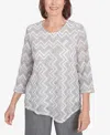 Alfred Dunner Petite Copenhagen Spliced Crew Neck Wavy Stripe Top In Grey Multi
