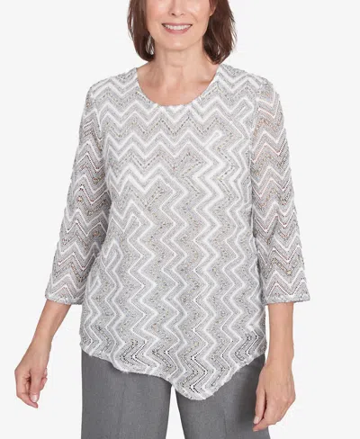 Alfred Dunner Petite Copenhagen Spliced Crew Neck Wavy Stripe Top In Grey Multi