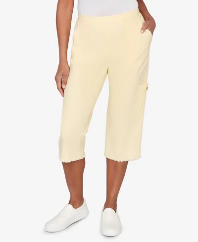 Alfred Dunner Women's Out Of The Blue Fringe Denim Patch Pocket Capri Pants In Yellow