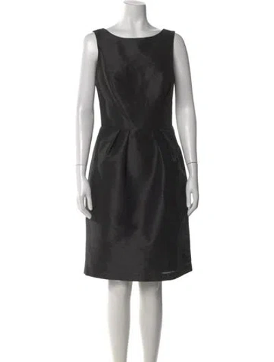 Pre-owned Alfred Sung Bateau Neckline Knee-length Dress In Black