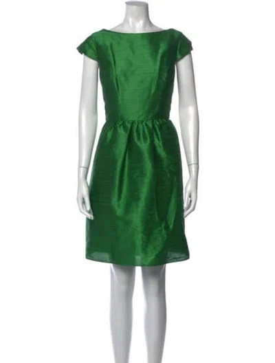 Pre-owned Alfred Sung Bateau Neckline Knee-length Dress In Green
